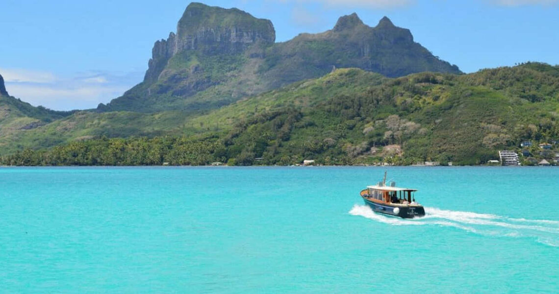 Binnen een bijna jaarlange bootreis door Frans-Polynesië